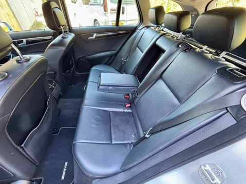 Mercedes-Benz C Class C220 CDI BLUEEFFICIENCY EXECUTIVE SE 11