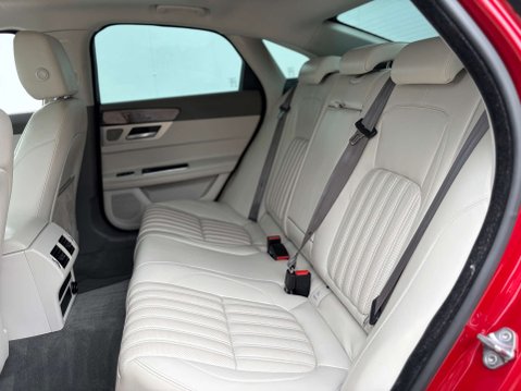 Jaguar XF 2.0 XF Portfolio D Auto 4dr 47