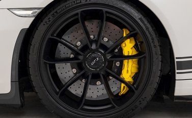 Porsche 911 GT3 (991.2) 8