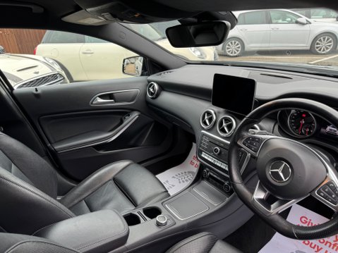 Mercedes-Benz A Class A 200 D AMG LINE PREMIUM 25