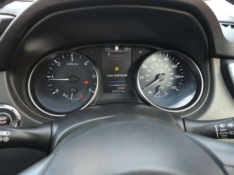 Nissan Qashqai 1.5 Qashqai N-Connecta dCi 5dr 36