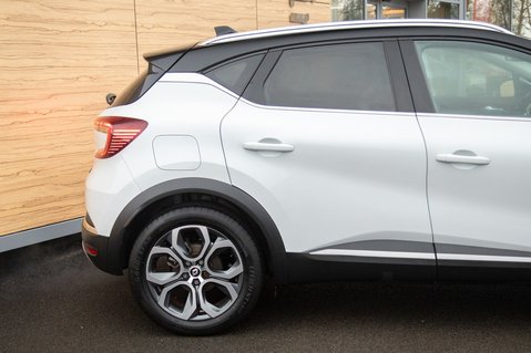 Renault Captur TECHNO E-TECH 7