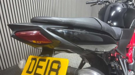 Suzuki SV650 2018 30K NEW MOT NAKED 650CC A2 V TWIN SERVICED 20