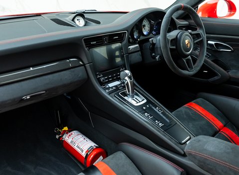 Porsche 911 GT3 (991.2) 15