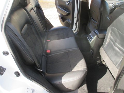 Renault Kadjar 1.3 TCe Iconic Euro 6 (s/s) 5dr 32