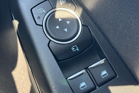 Ford Fiesta Base 85 ps Tdci Car Derived Panel Van - Air Con & Sat Nav 32