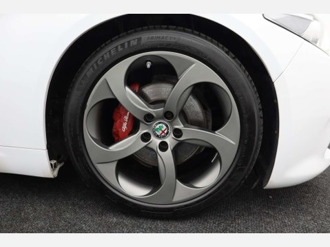 Alfa Romeo Giulia 2.1 Giulia Speciale TD Auto 4dr 57