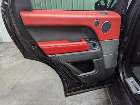 Land Rover Range Rover Sport 3.0 Range Rover Sport Autobiography Dynamic SDV6 Auto 4WD 5dr 70