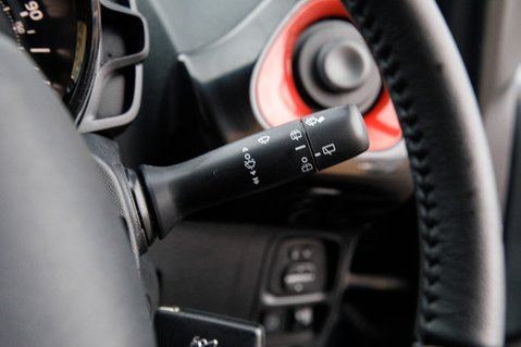 Peugeot 108 COLLECTION 17