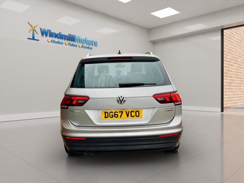 Volkswagen Tiguan 2.0 TDI SE Navigation DSG 4Motion Euro 6 (s/s) 5dr 9