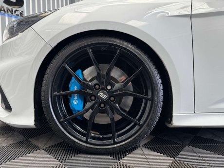 Ford Focus 2.3T EcoBoost RS Hatchback 5dr Petrol Manual AWD Euro 6 (s/s) (350 ps) 13