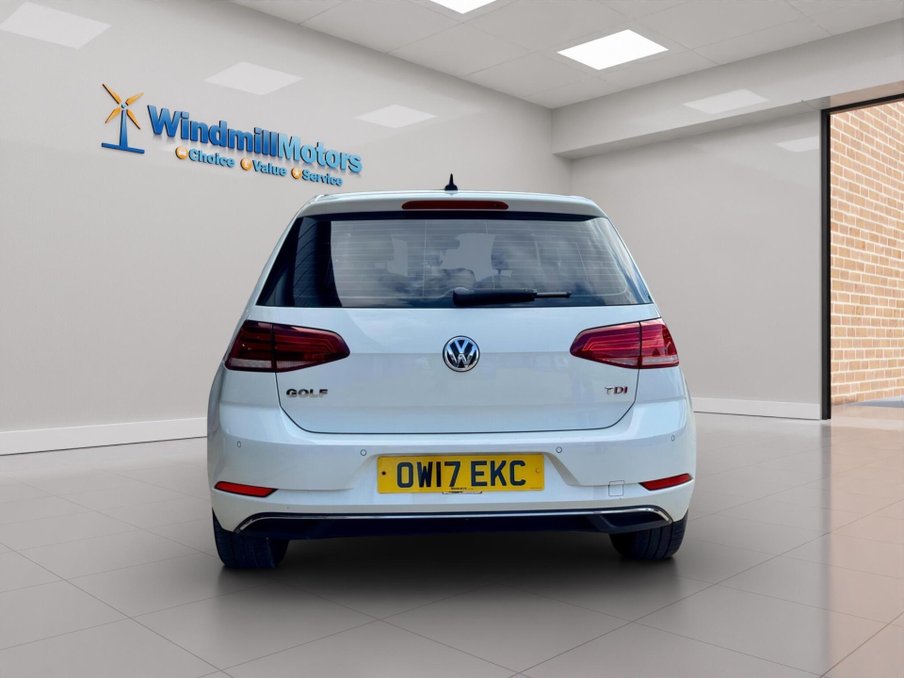 2017 Volkswagen Golf — image 6