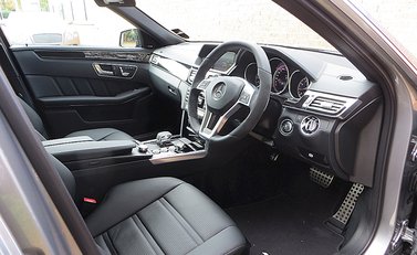 Mercedes-Benz E Class AMG 5