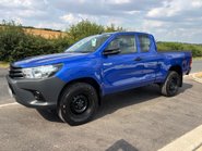 Toyota Hilux Active 4WD D-4D ECB Pickup 1