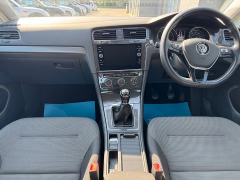 Volkswagen Golf SE TSI 41
