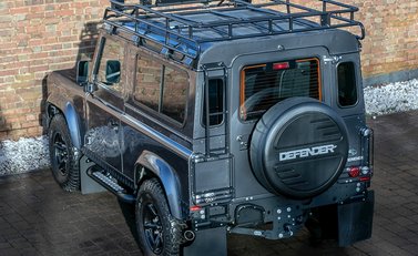 Land Rover Defender 90 TD XS Station Wagon 9