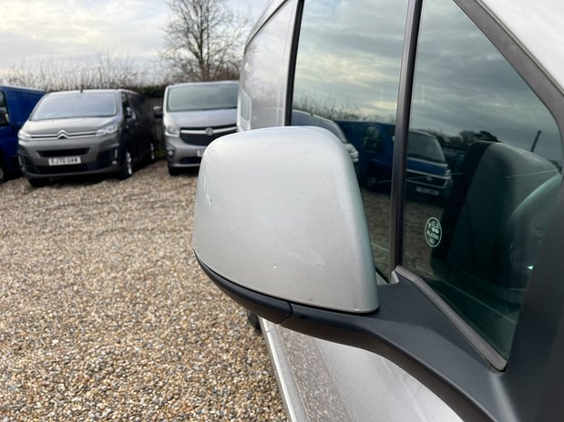 Ford Transit Connect SWB L1H1 Limited 200 Air Con Alloys Camera Sensors EURO 6 NO VAT 18
