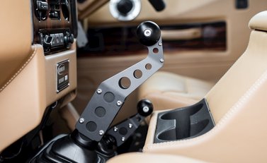 Land Rover Defender 90 XS Bowler 20