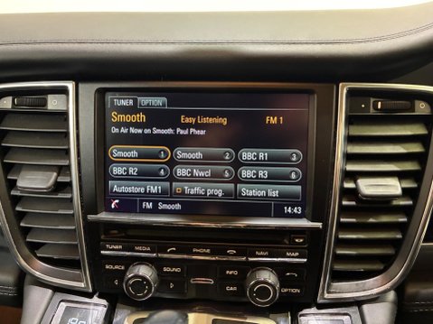 Porsche Panamera 3.0D V6 TiptronicS Euro 5 (s/s) 5dr 40