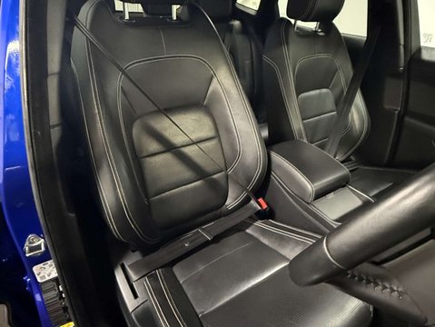 Jaguar E-Pace 2.0 E-Pace R-Dynamic S D AWD Auto 4WD 5dr 9