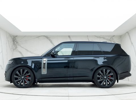 Land Rover Range Rover P530 SV 2