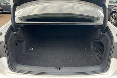 Audi A4 1.4 TFSI Black Edition Saloon 4dr Petrol Manual Euro 6 (s/s) (150 ps) 75