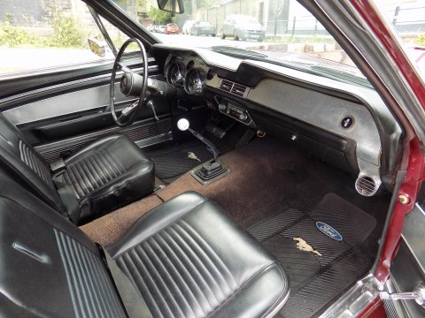Ford Mustang 289 Hardtop Coupe 21