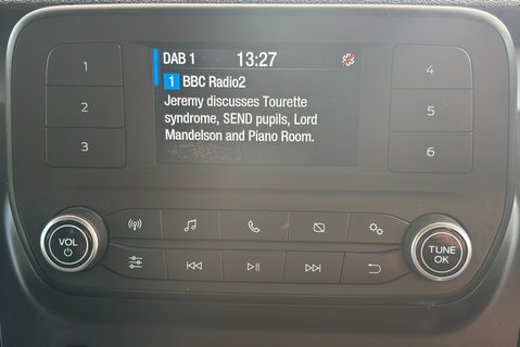 Ford Transit 350 Drw L3 130 ps Crew Cab Tipper - Tow Axle 25