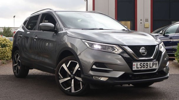 Nissan Qashqai 1.3 DIG-T Tekna SUV 5dr Petrol Manual Euro 6 (s/s) (140 ps) Service History