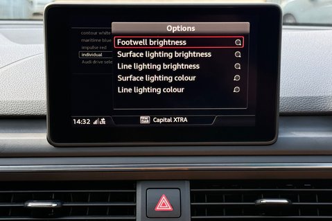 Audi A4 TFSI BLACK EDITION MHEV- APPLE CAR PLAY - REVERSE CAMERA 41