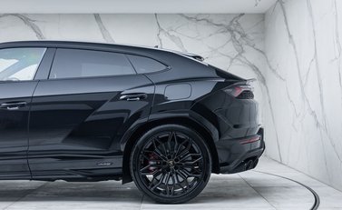 Lamborghini Urus SE 40