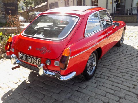 MG B GT 31