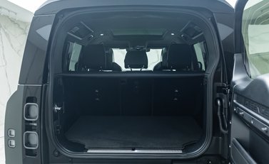 Land Rover Defender 110 OCTA EDITION ONE 48