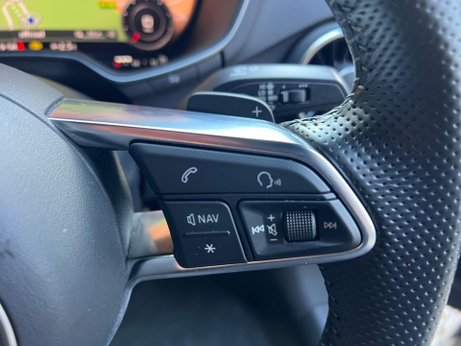 Audi TT 2.0 TFSI Black Edition S Tronic Euro 6 (s/s) 3dr 33