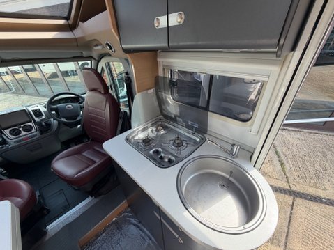 Knaus 550 MD VAN TI FIXED BED - BIG GARAGE - LOW PROFILE 12