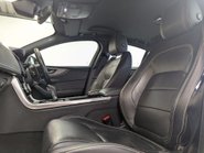 Jaguar XE 2.0 XE R-Dynamic S D Auto 4dr 36