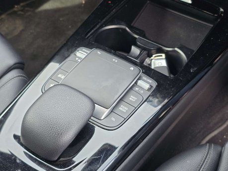 Mercedes-Benz A Class 1.3 A180 SE Hatchback 5dr Petrol 7G-DCT Euro 6 (s/s) (136 ps) 45