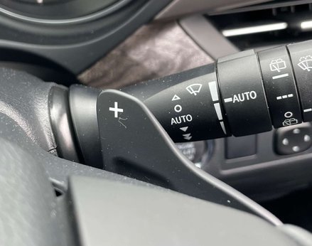 Toyota Avensis 1.8 Avensis Excel Valvematic CVT 5dr 46