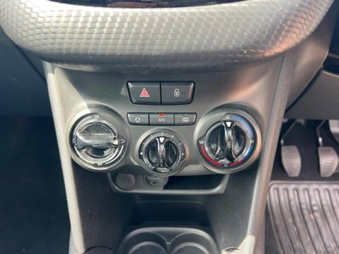 Peugeot 208 1.2 PureTech Allure Premium Euro 6 5dr 37