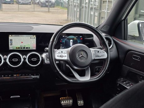 Mercedes-Benz GLB 1.3 GLB200 AMG Line SUV 5dr Petrol 7G-DCT Euro 6 (s/s) (163 ps) 37