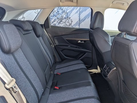 Peugeot 3008 PURETECH S/S ALLURE 26