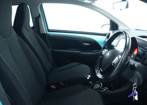 Citroen C1 1.0 VTi Flair Hatchback 5dr Petrol ETG5 Euro 6 (68 ps) 35