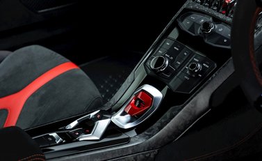 Lamborghini Huracan LP640-4 Performante 16