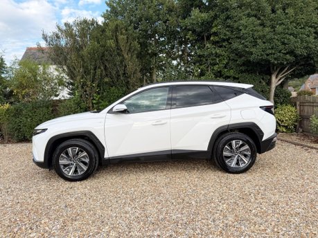 Hyundai TUCSON 1.6 T-GDi MHEV SE Connect DCT Euro 6 (s/s) 5dr 3