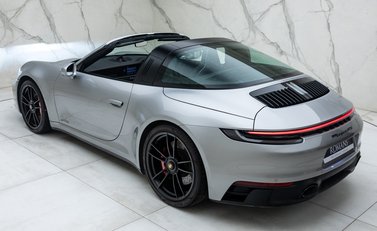 Porsche 911 Targa 4 GTS (992) 15