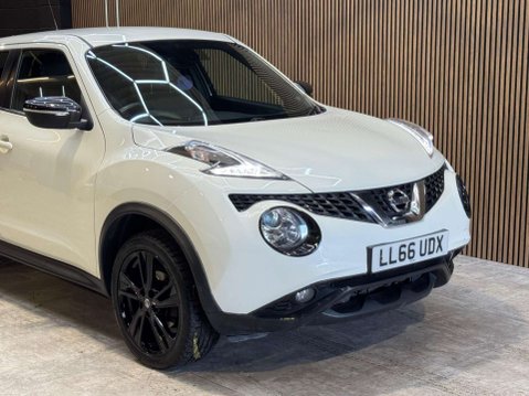 Nissan Juke 1.6 Juke N-Connecta CVT 5dr 22