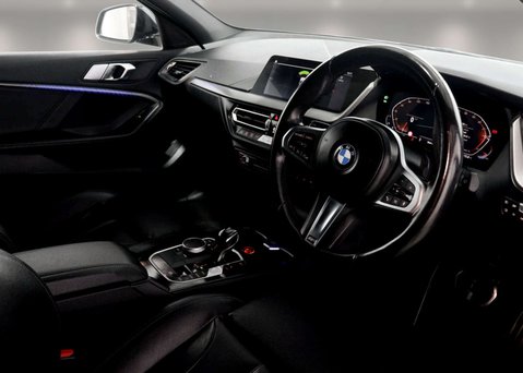 BMW 1 Series 1.5 118I M Sport Auto 5dr 44