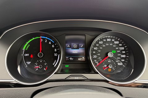 Volkswagen Passat GTE DSG - VAT Q - 1 OWNER - PLUG IN HYBRID - 3 IN STOCK 40