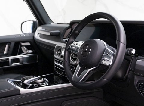 Mercedes-Benz G Series AMG Line Premium 9