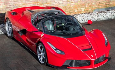 Ferrari LaFerrari Aperta 6